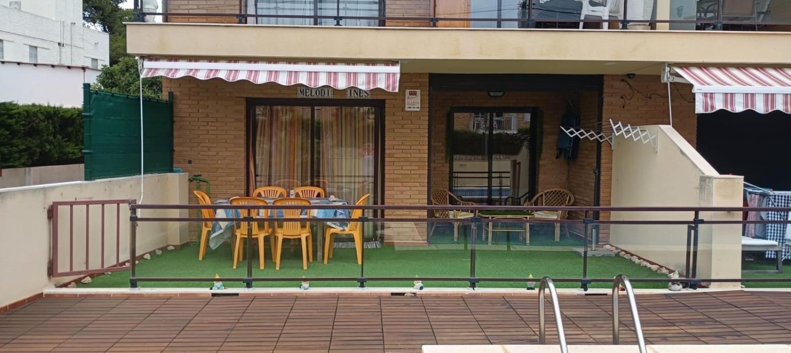 Apartamento Con Terraza Y Acceso Directo A La Piscina Y A 50 M De La Playa Miami Playa Eksteriør billede